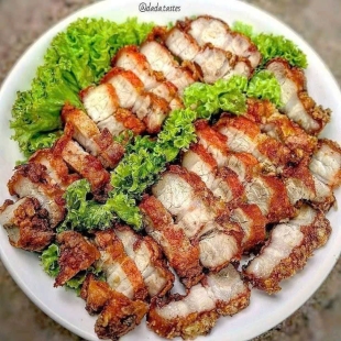 Ba Rọi Cháy Cạnh