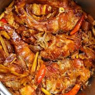 Cá Trắm Kho Riềng